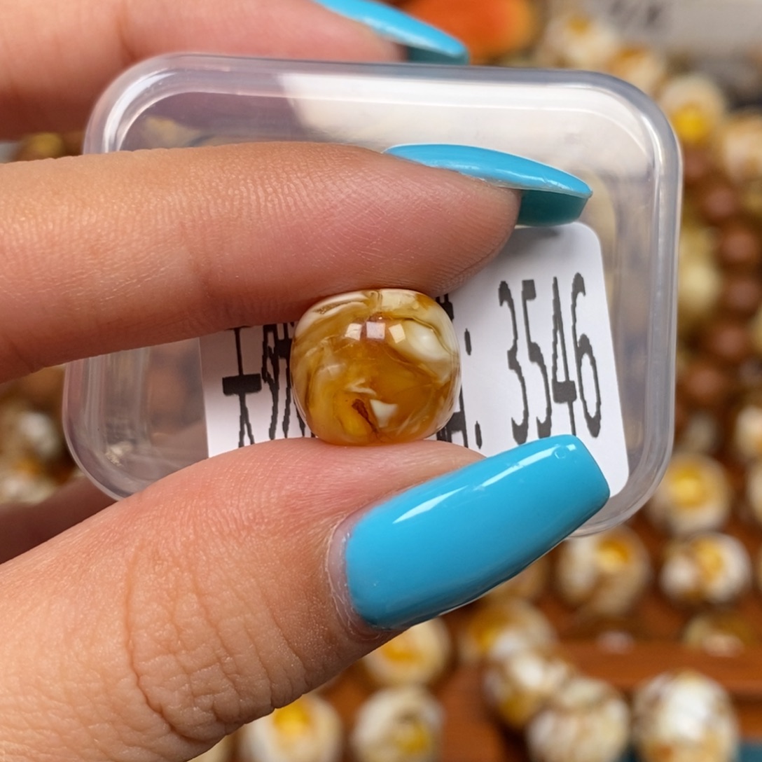 蜜蜡未镶嵌珠宝奇石3546