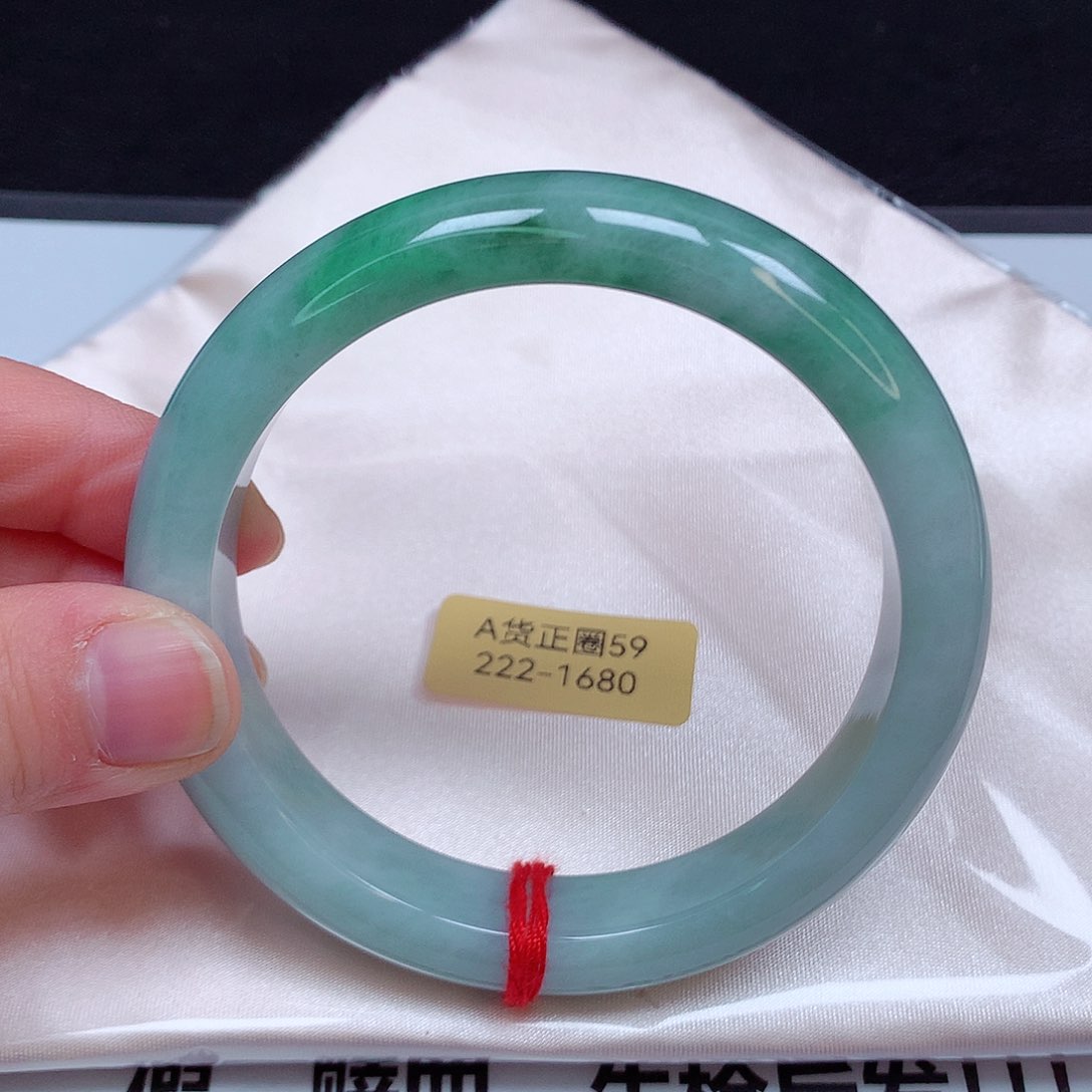 翡翠手镯未镶嵌222号