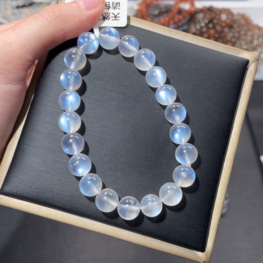 炎***未镶嵌长石手链蓝月光9m+