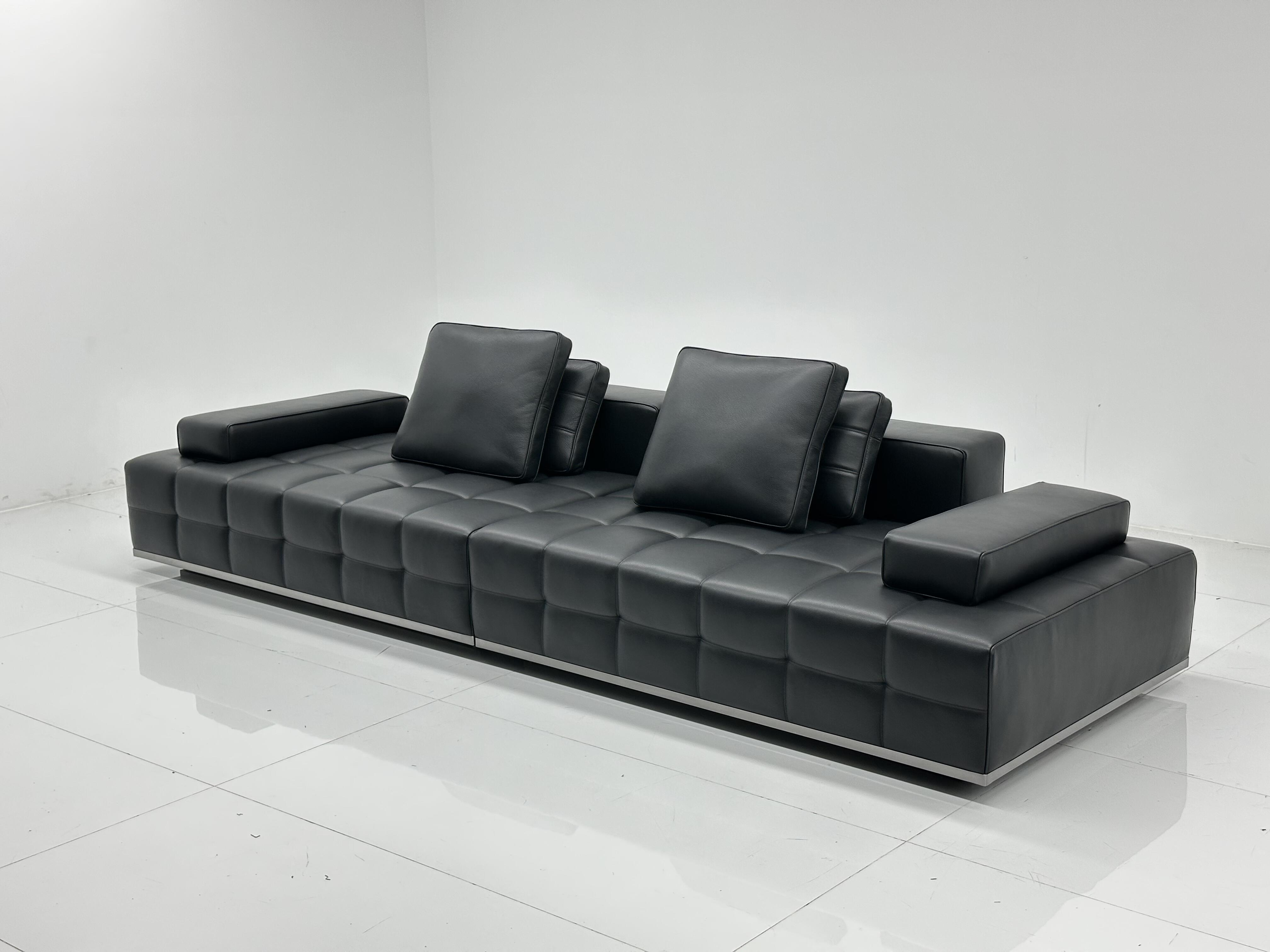 老程高定劳伦斯沙发【提供追踪卡溯源码皮行验货】