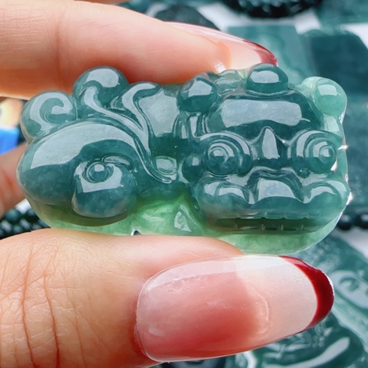 翡翠未镶嵌颈饰多样性发货天然A货翡翠