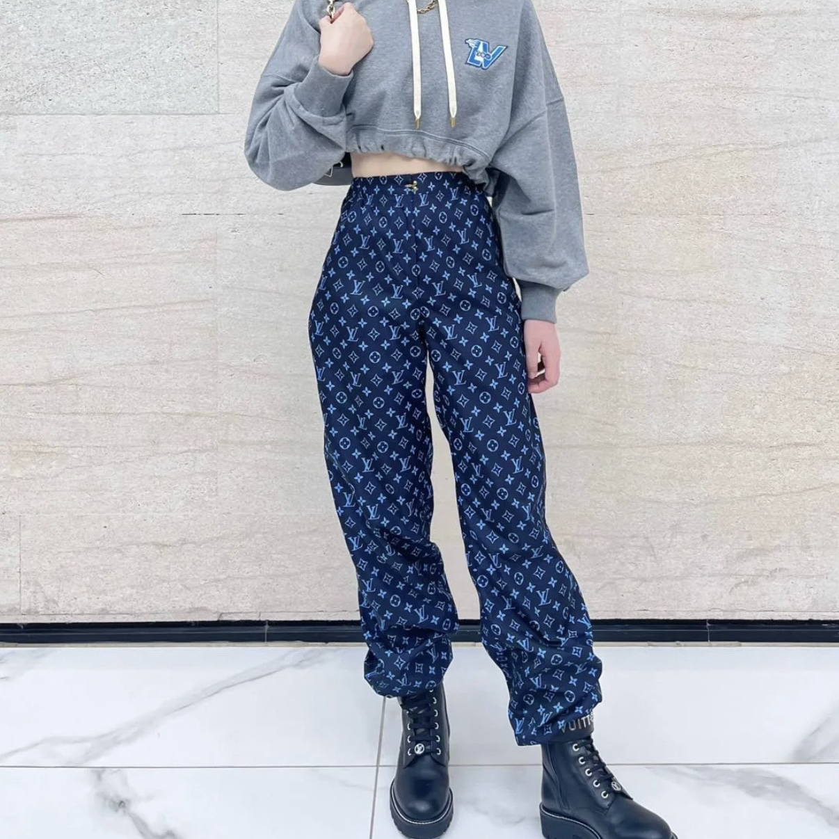 99新 LouisVuitton/路易威登 xse43 FW22满印运动裤 锦纶 40码