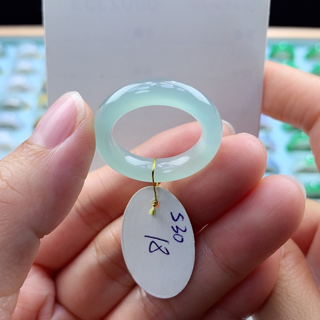 翡翠戒指未镶嵌18圈