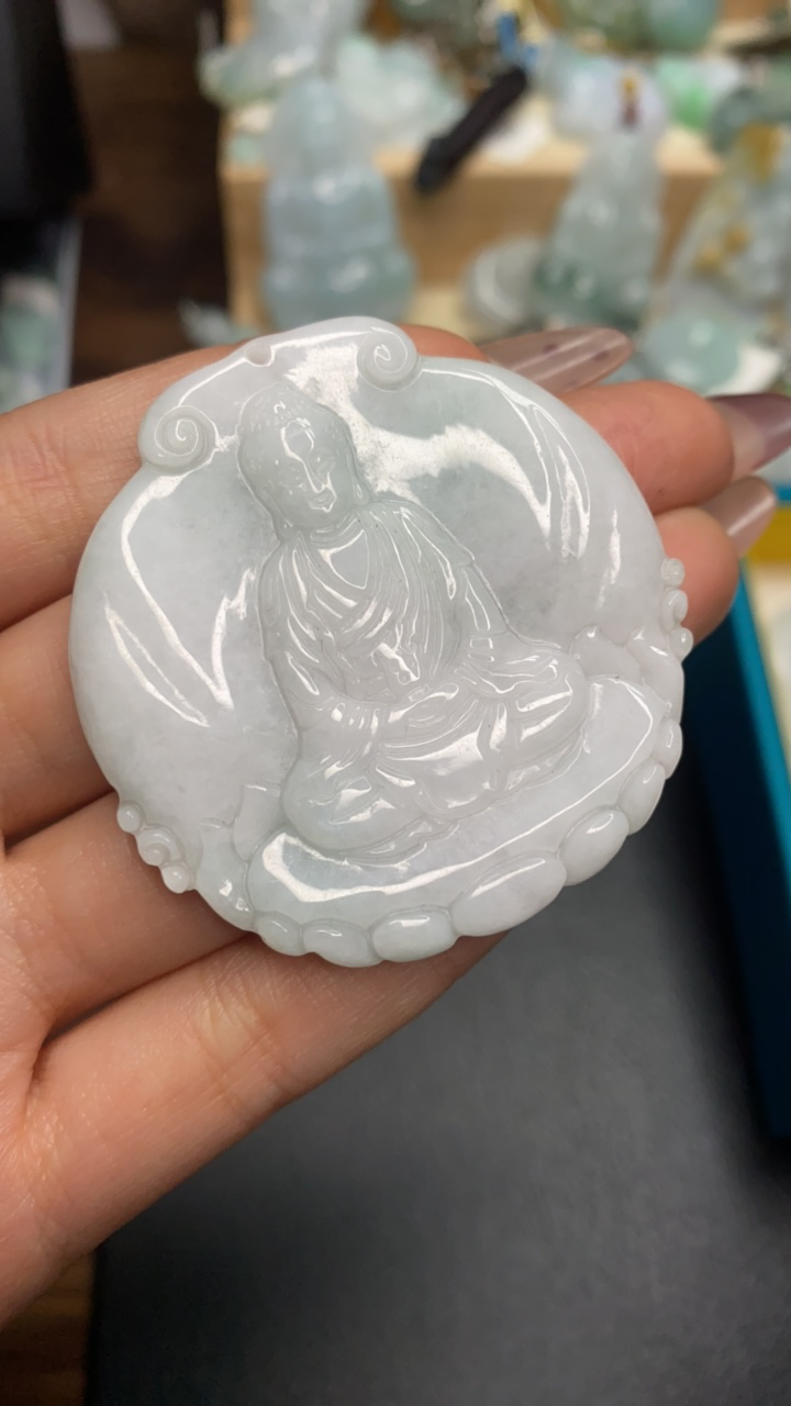 天然翡翠大日如来地址