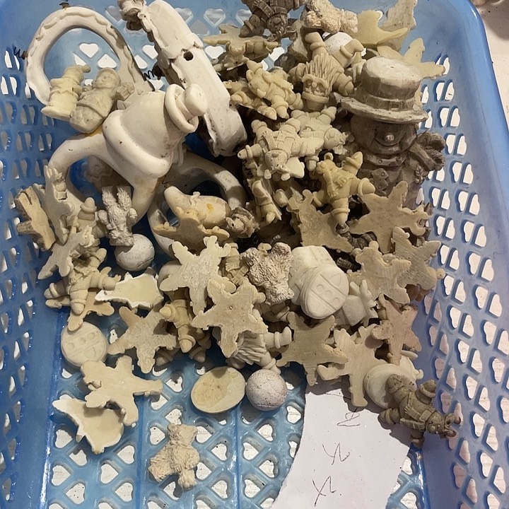 有机玻璃小*王微瑕。              