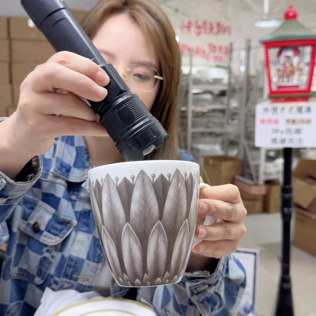 瓷宠***3鹅黄原单马克杯一个400ml微瑕绿色