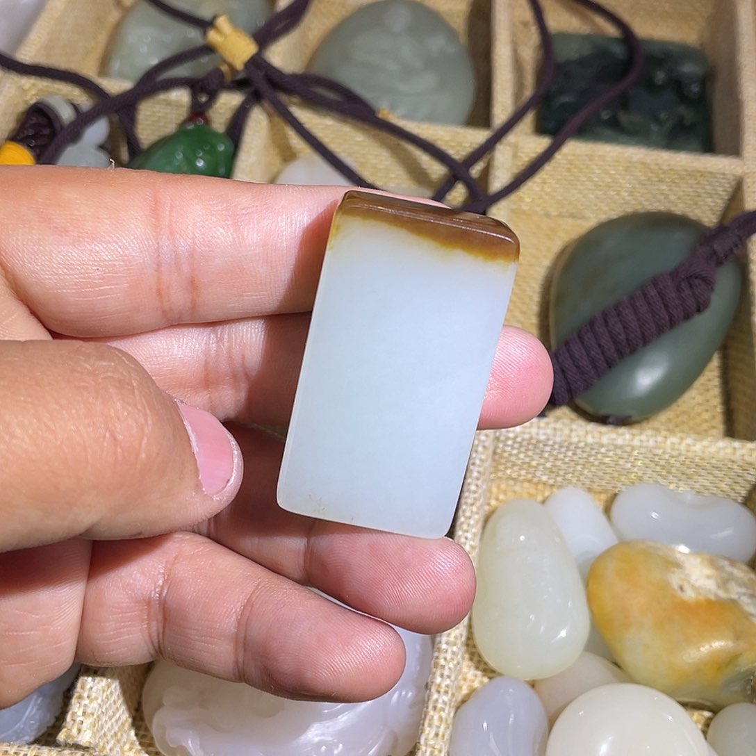 和田玉挂件未镶嵌