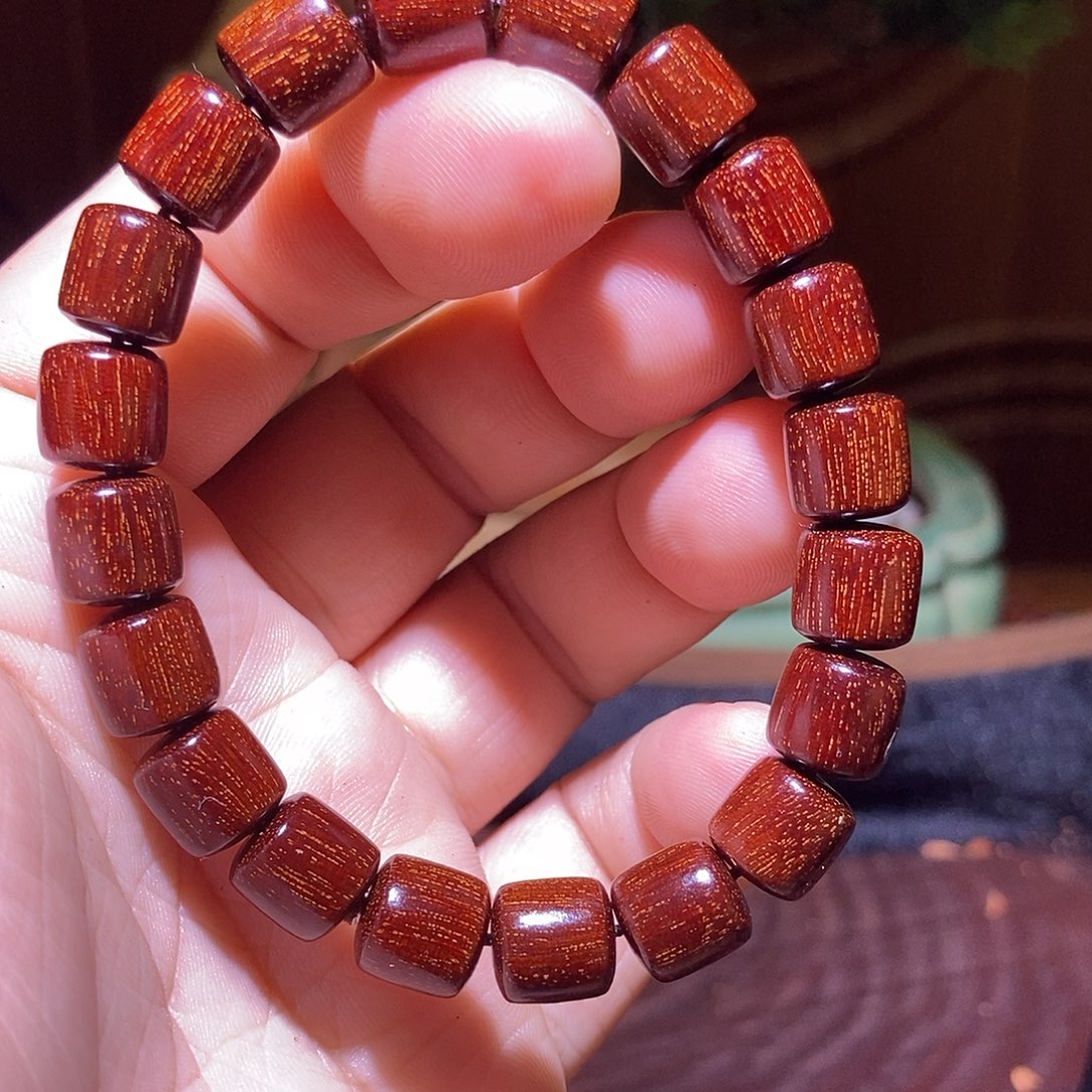 木毕业级别，印尼金星紫檀1.0直切超爆满真金星老料泥料