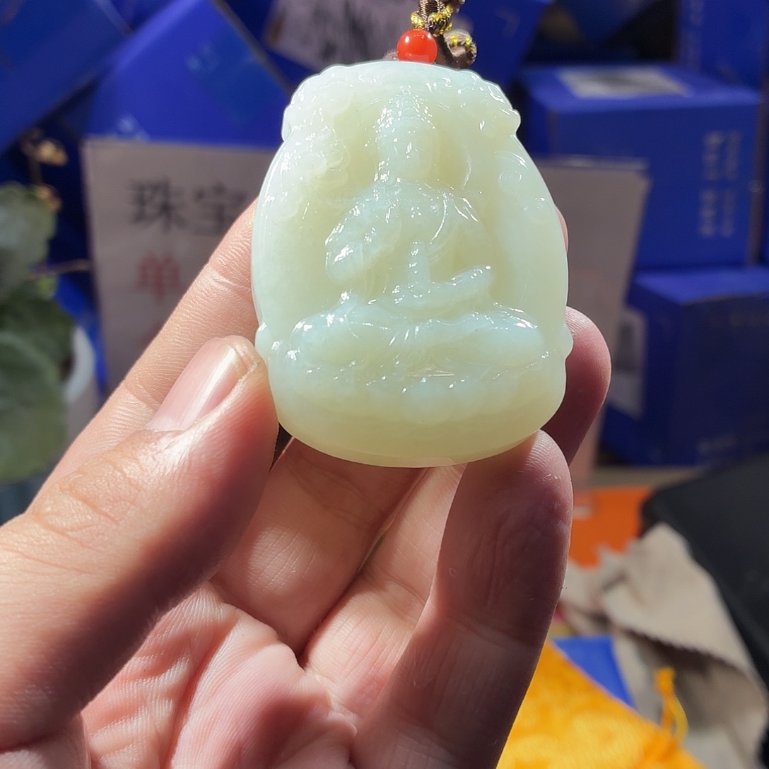 和田玉（糖玉）未镶嵌颈饰