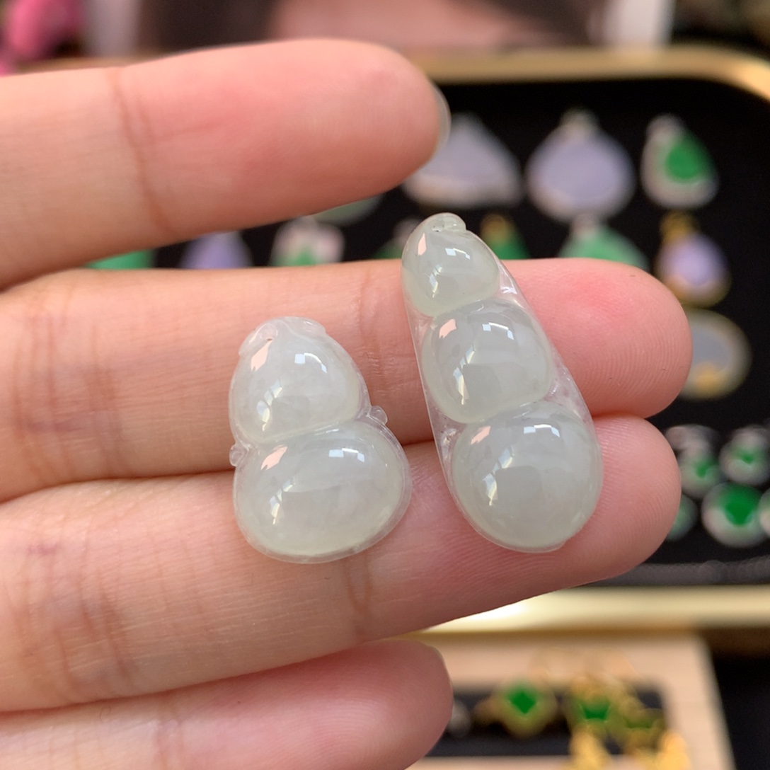 翡翠未镶嵌颈饰豆子➕葫芦