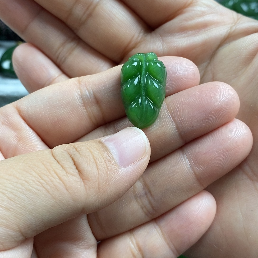 和田玉（碧玉）未镶嵌颈饰23