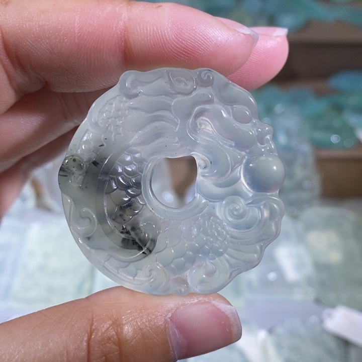 岫玉吊坠未镶嵌吊坠