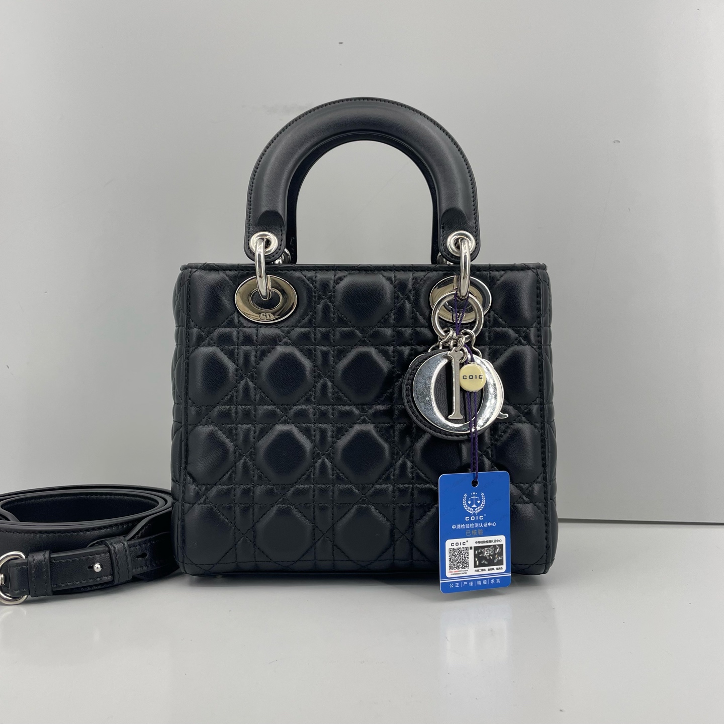 95新 DIOR/迪奥 优选/黑色银扣四格戴妃包18年/20×17×9/Z12064