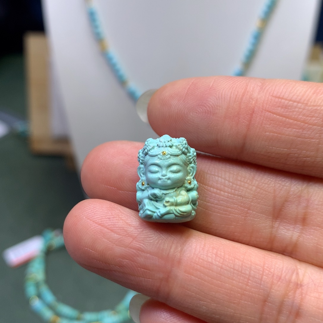 绿松石配饰未镶嵌