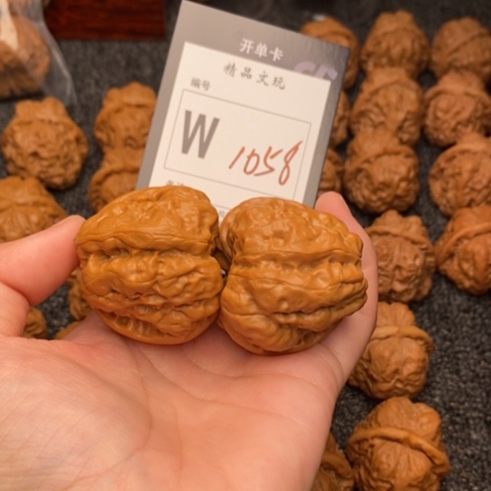 吊坠桃核我是第一百42