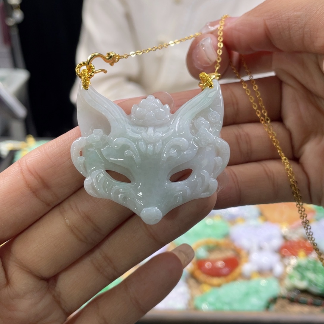 翡翠颈饰未镶嵌代编织