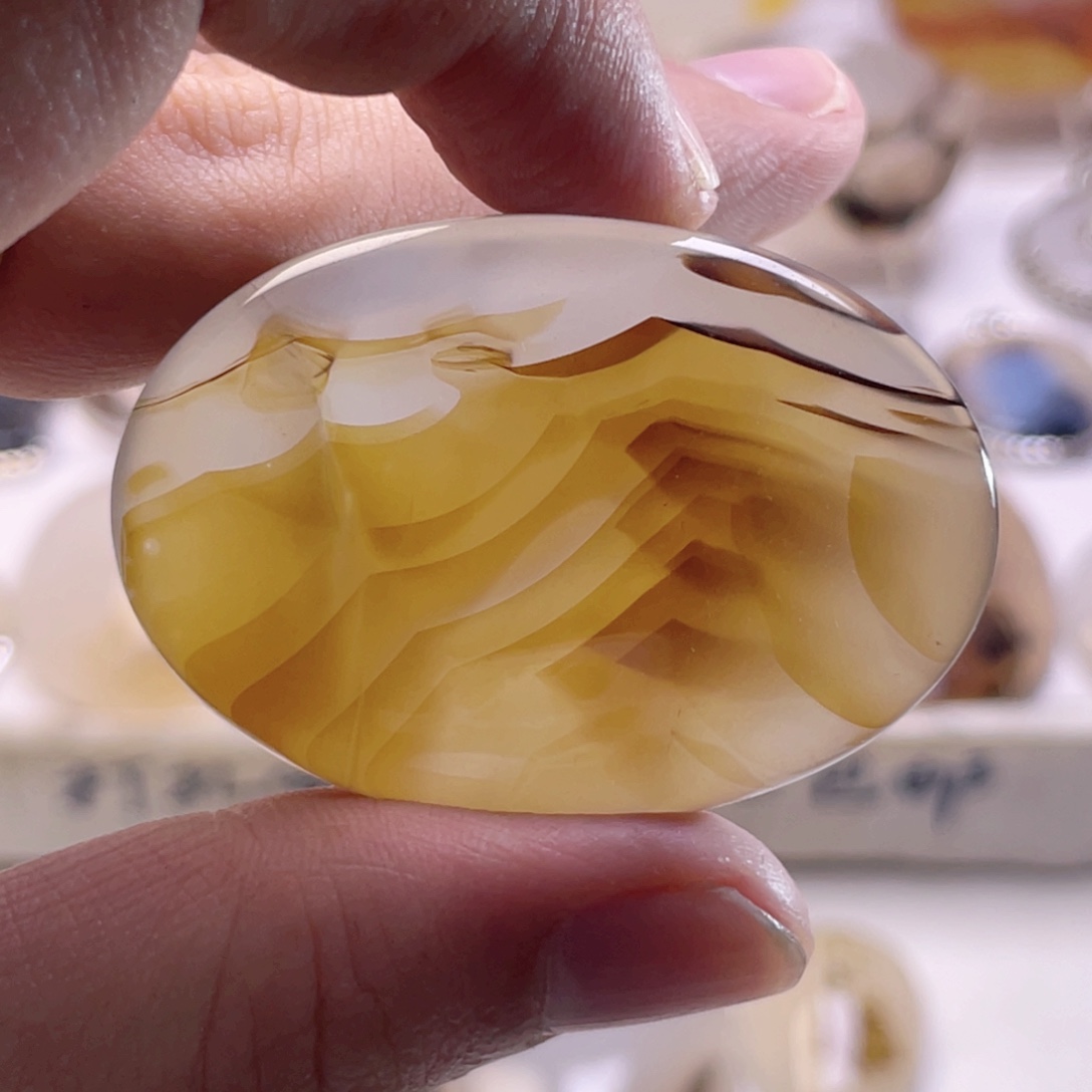 玛瑙/玉髓未镶嵌珠宝奇石