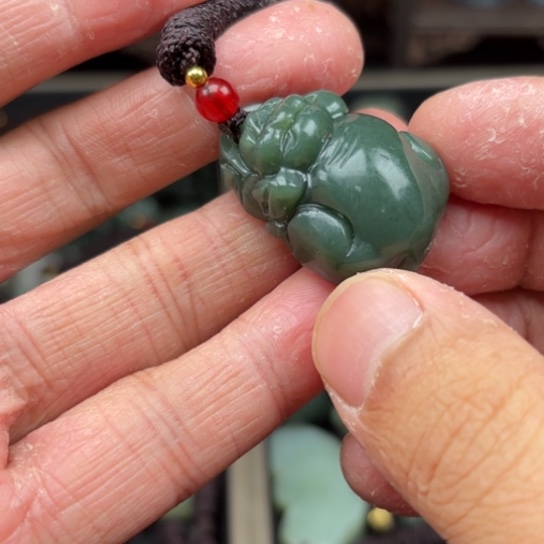 和田玉吊坠未镶嵌