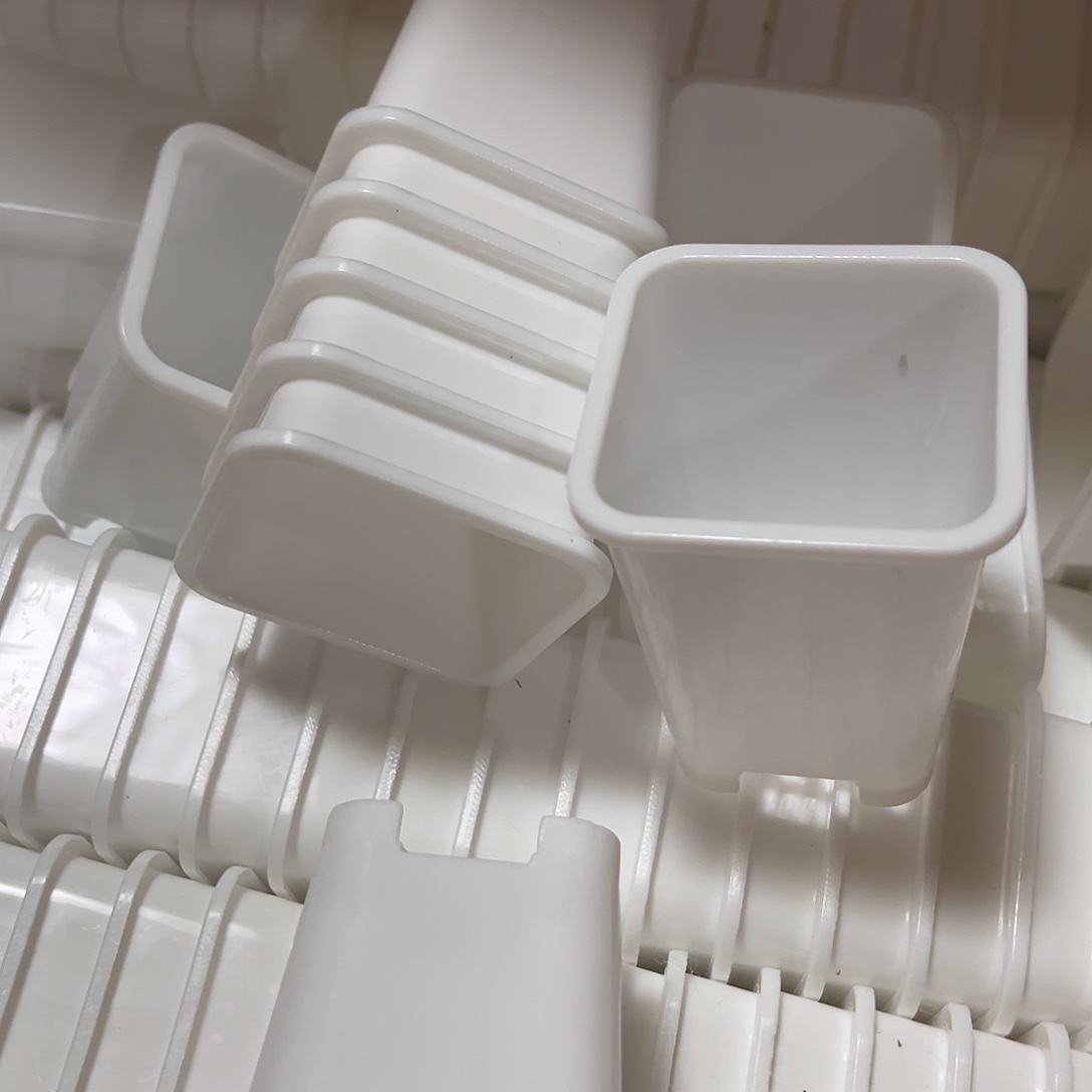 小高方口5.5高7白盆40个无托