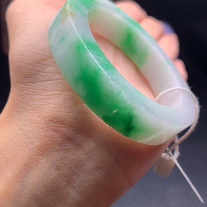 未镶嵌翡翠定制翡翠