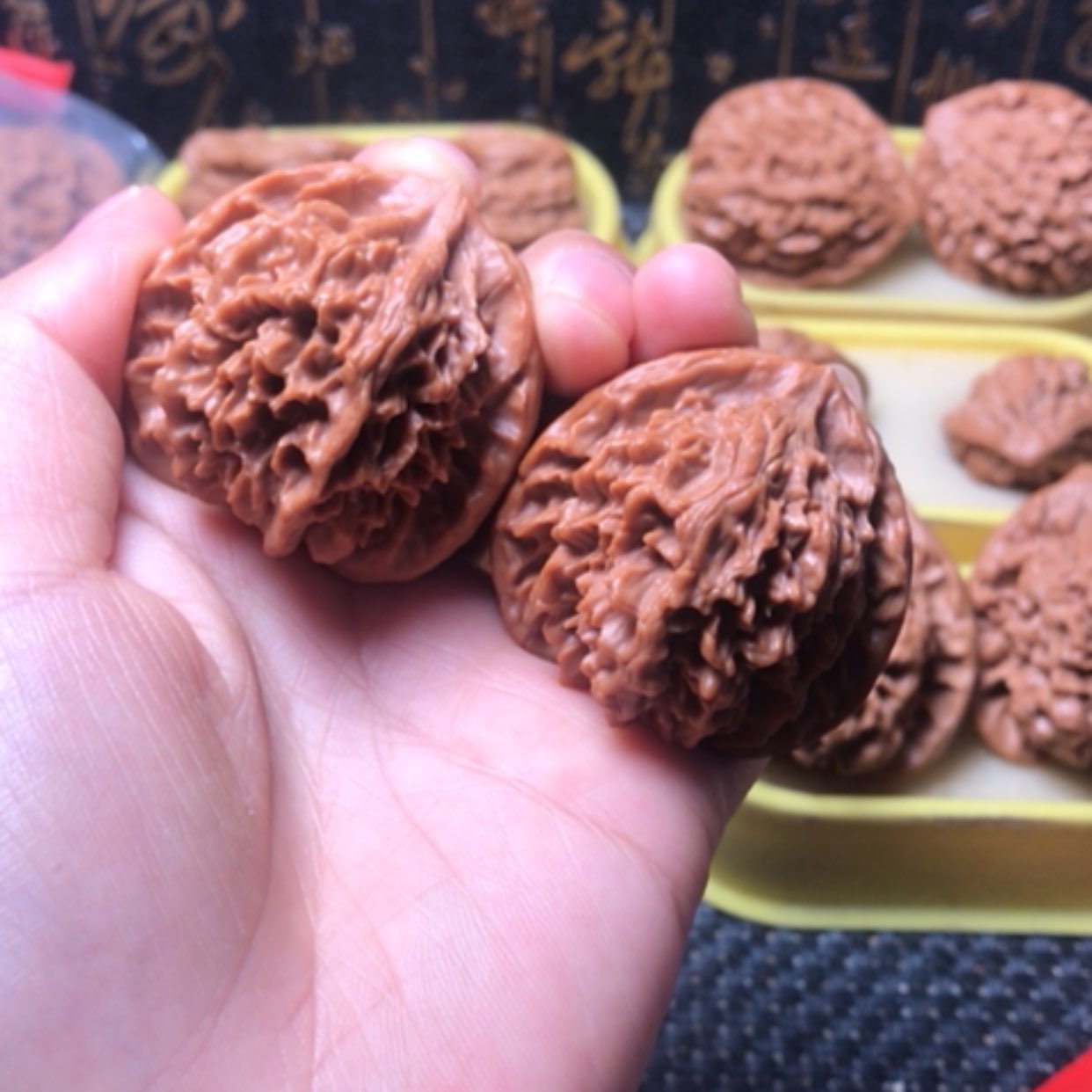 【闪购商品】皇冠尺寸43