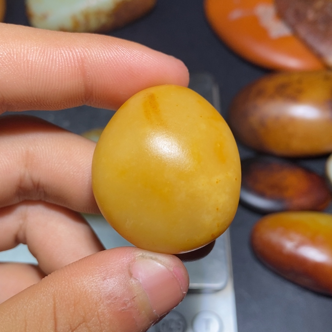 和田玉未镶嵌珠宝奇石