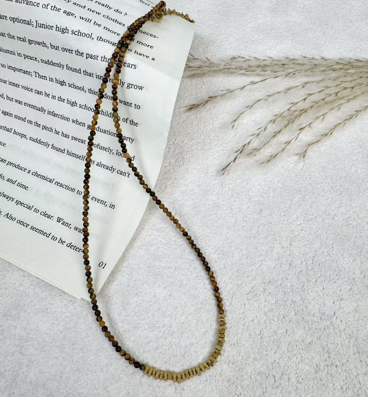 s08天然石虎眼碎金简约小众锁骨链/百搭素款手工项链