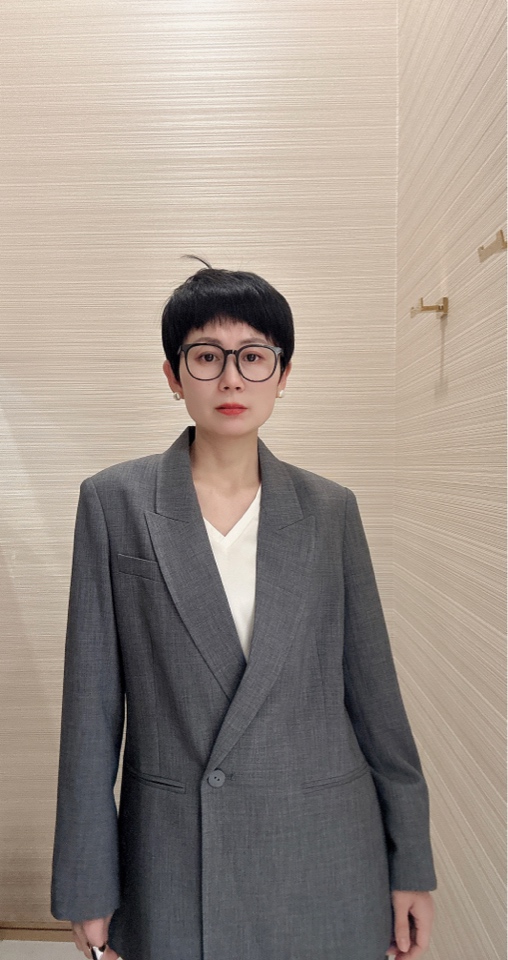 灰色气质女绅士西装外套通勤职业休闲百搭显瘦