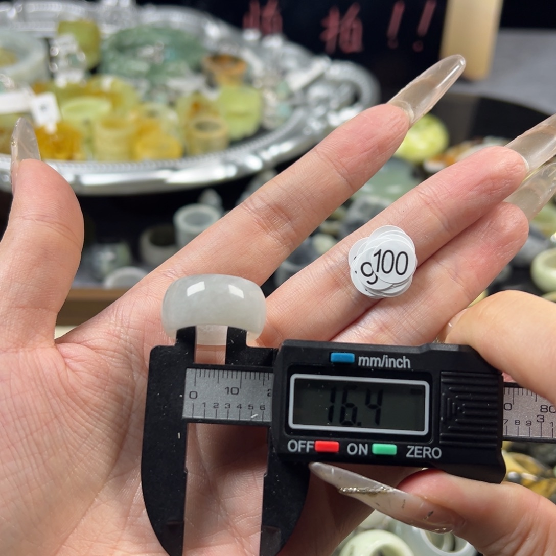 蛇纹石玉未镶嵌戒指