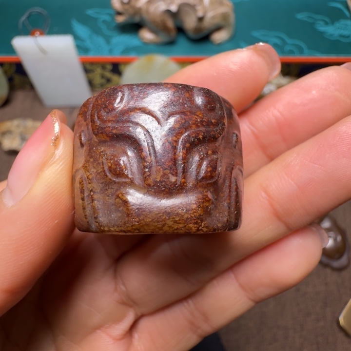 新***华和田玉（糖玉）未镶嵌颈饰