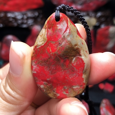 昌化鸡血石昌化鸡血石原石挂件