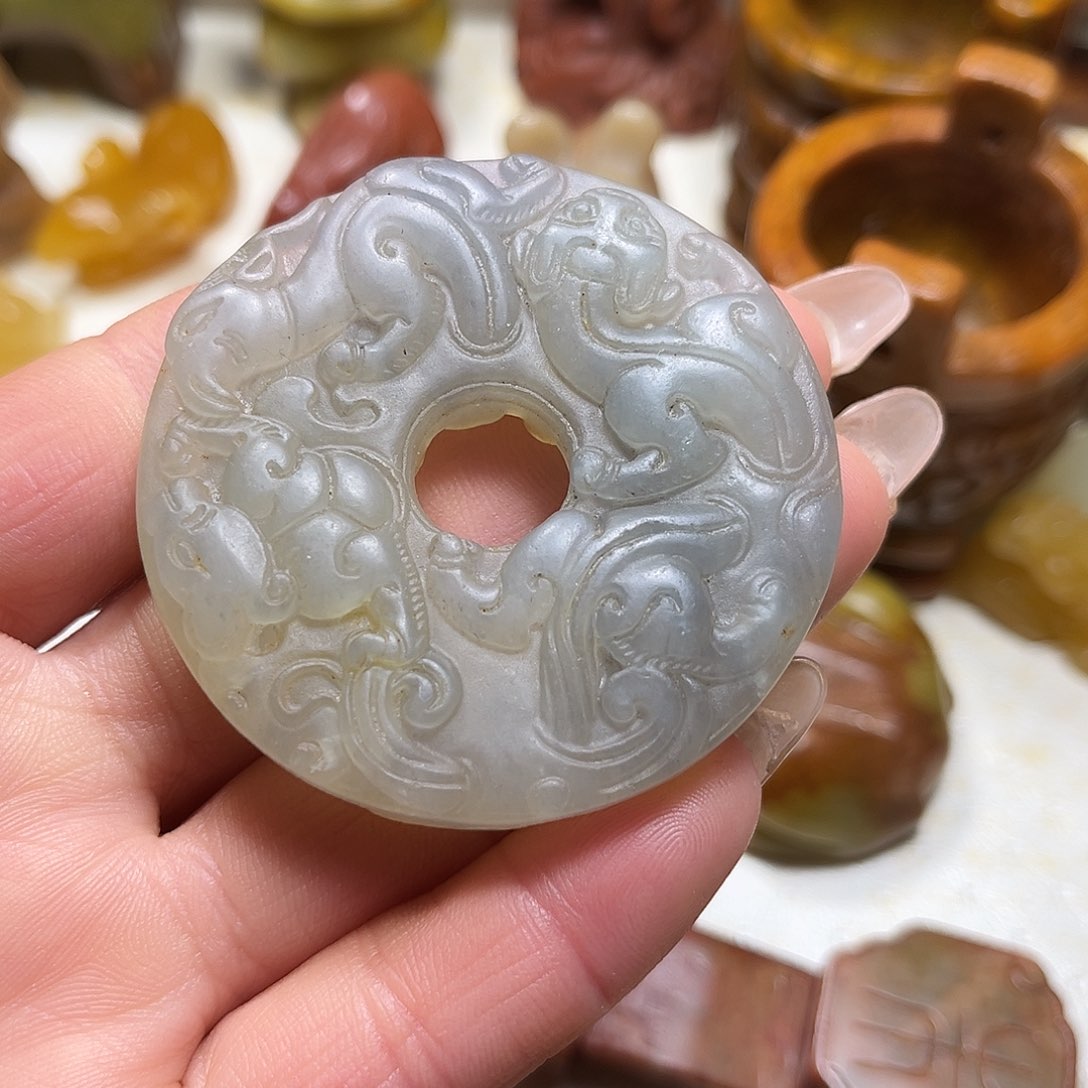 白玉菩提吊坠白玉菩提吊坠