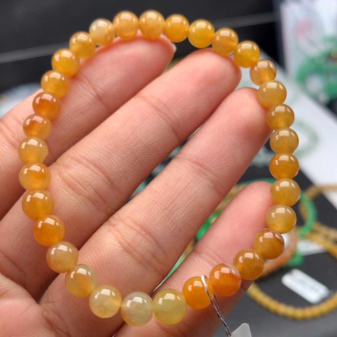 翡翠手镯未镶嵌卡