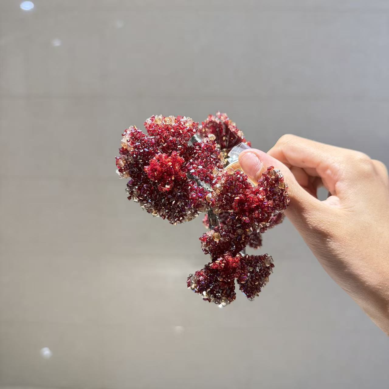 【莫奈海之星】红山茶系列抓夹小众设计气质优雅款