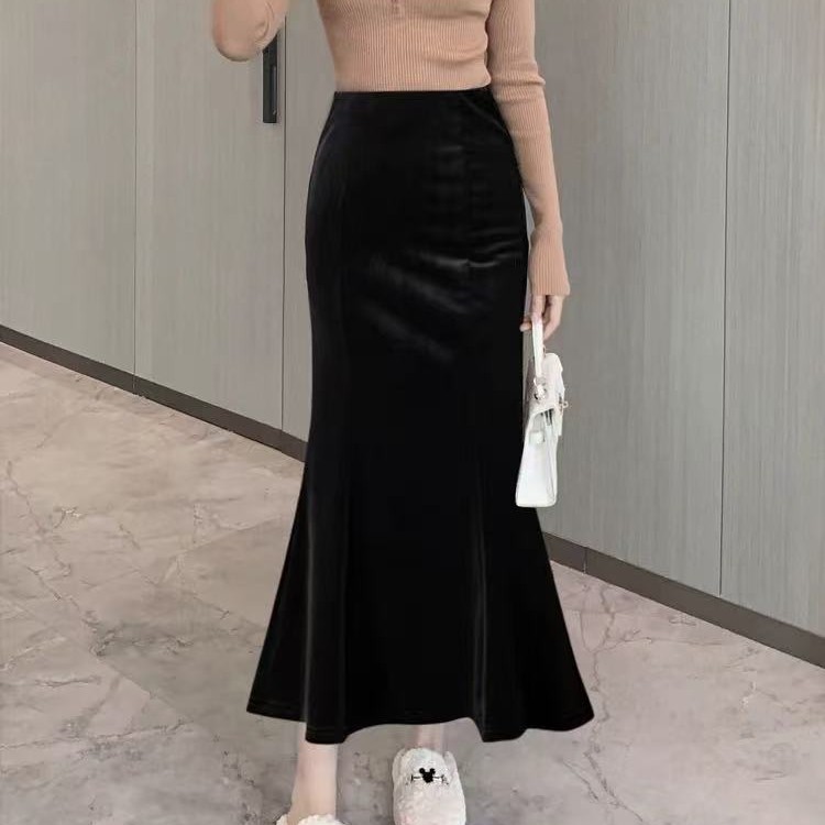黑色金丝绒高腰显瘦中长款A字包臀鱼尾半身裙女秋冬款