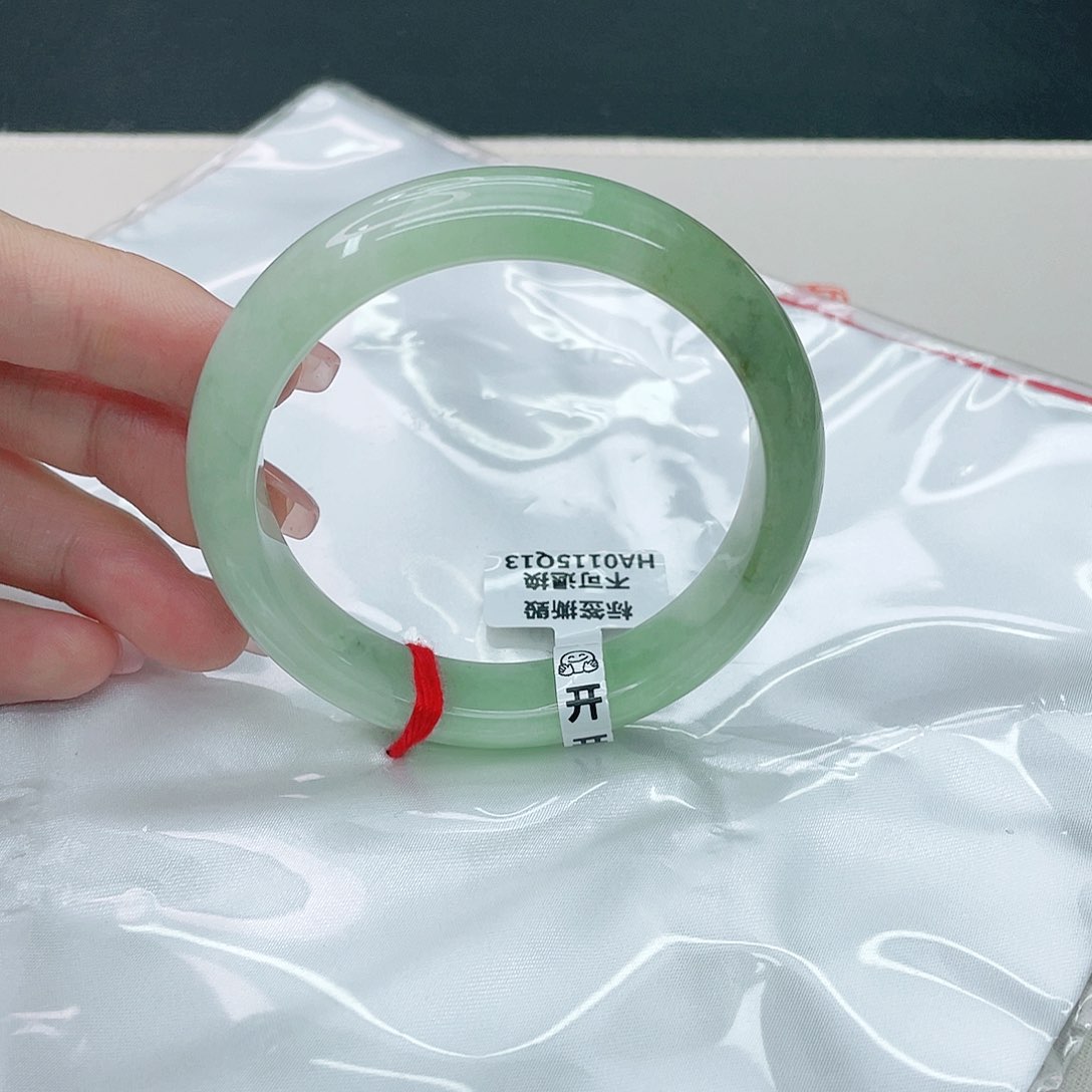 翡翠手镯未镶嵌正56.5