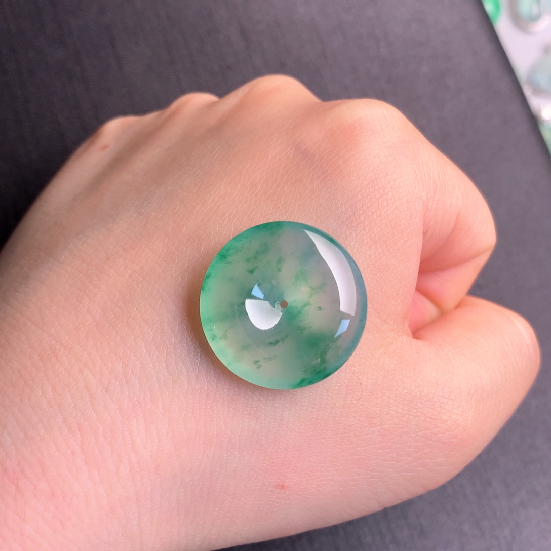 翡翠未镶嵌颈饰天然翡翠