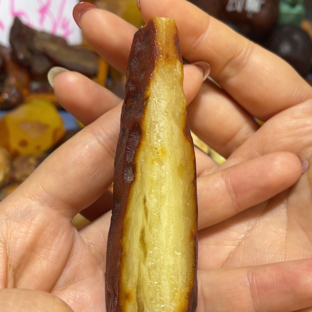 定制琥珀未镶嵌原石