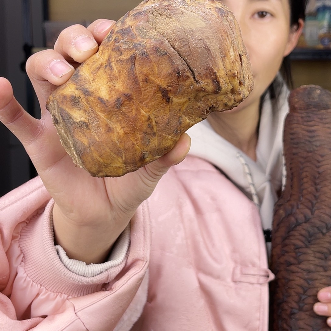 中国大陆330克老根