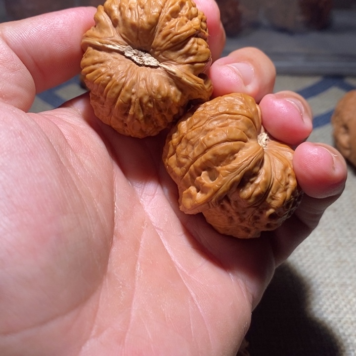 X***-吊坠文玩核桃核桃