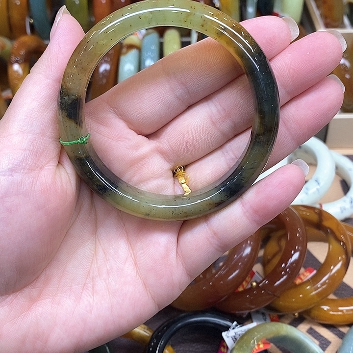 未镶嵌蛇纹石玉手镯