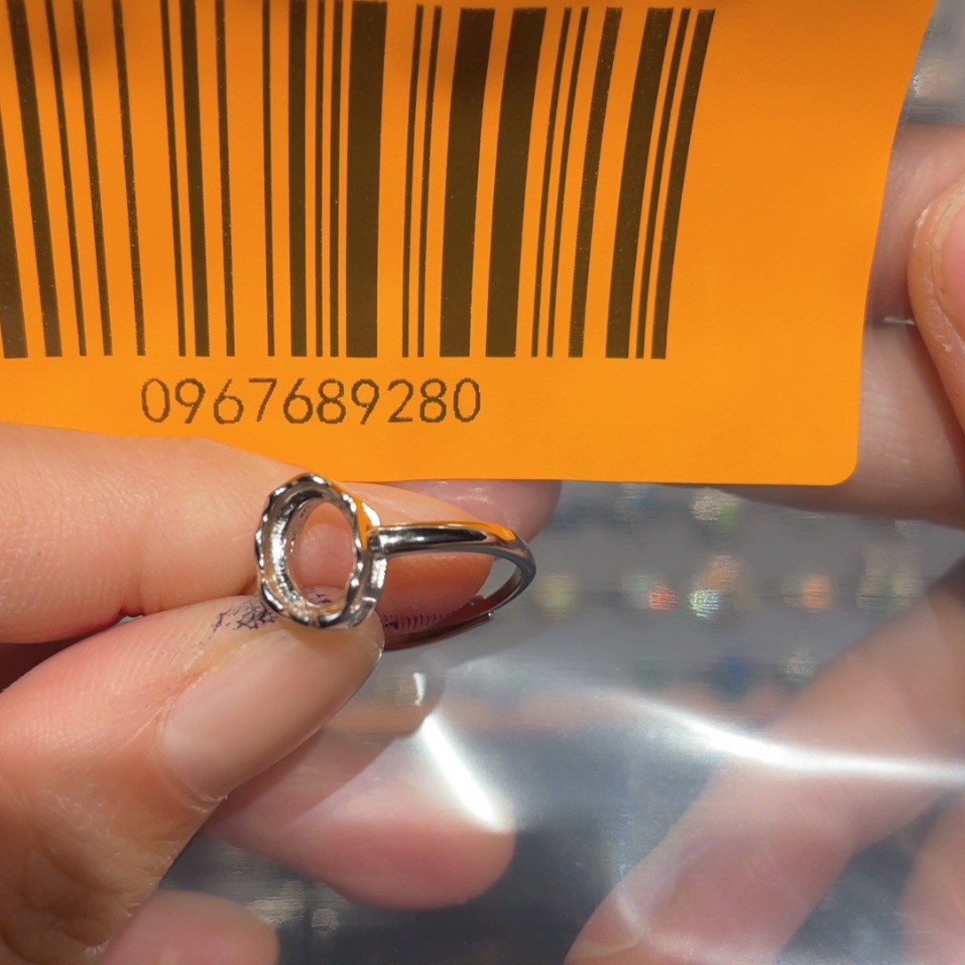 欧泊欧泊戒指银S925镶嵌兮****?