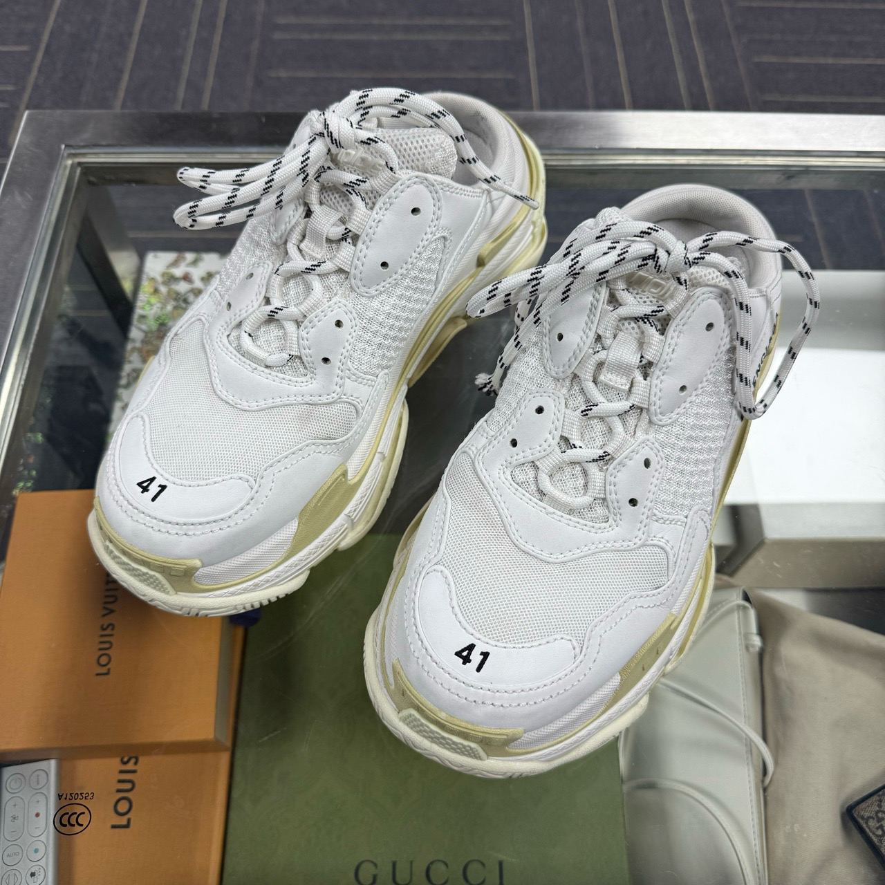 95新 Balenciaga/巴黎世家 白色穆勒半拖尺码/41 价格1580DY11989