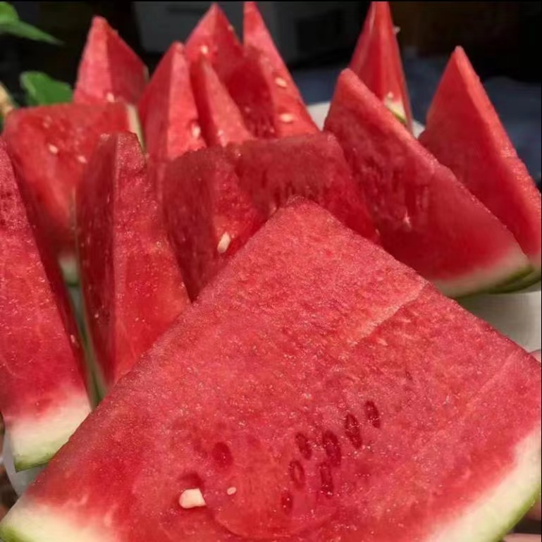 1颗【麒麟西瓜】脆甜好吃 无籽（小白籽） 一颗6-8斤新鲜西瓜同城送江苏省