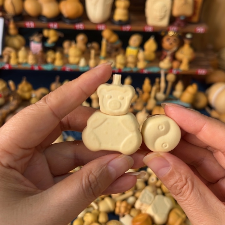 烦***-葫芦来来来哈看看啦他她