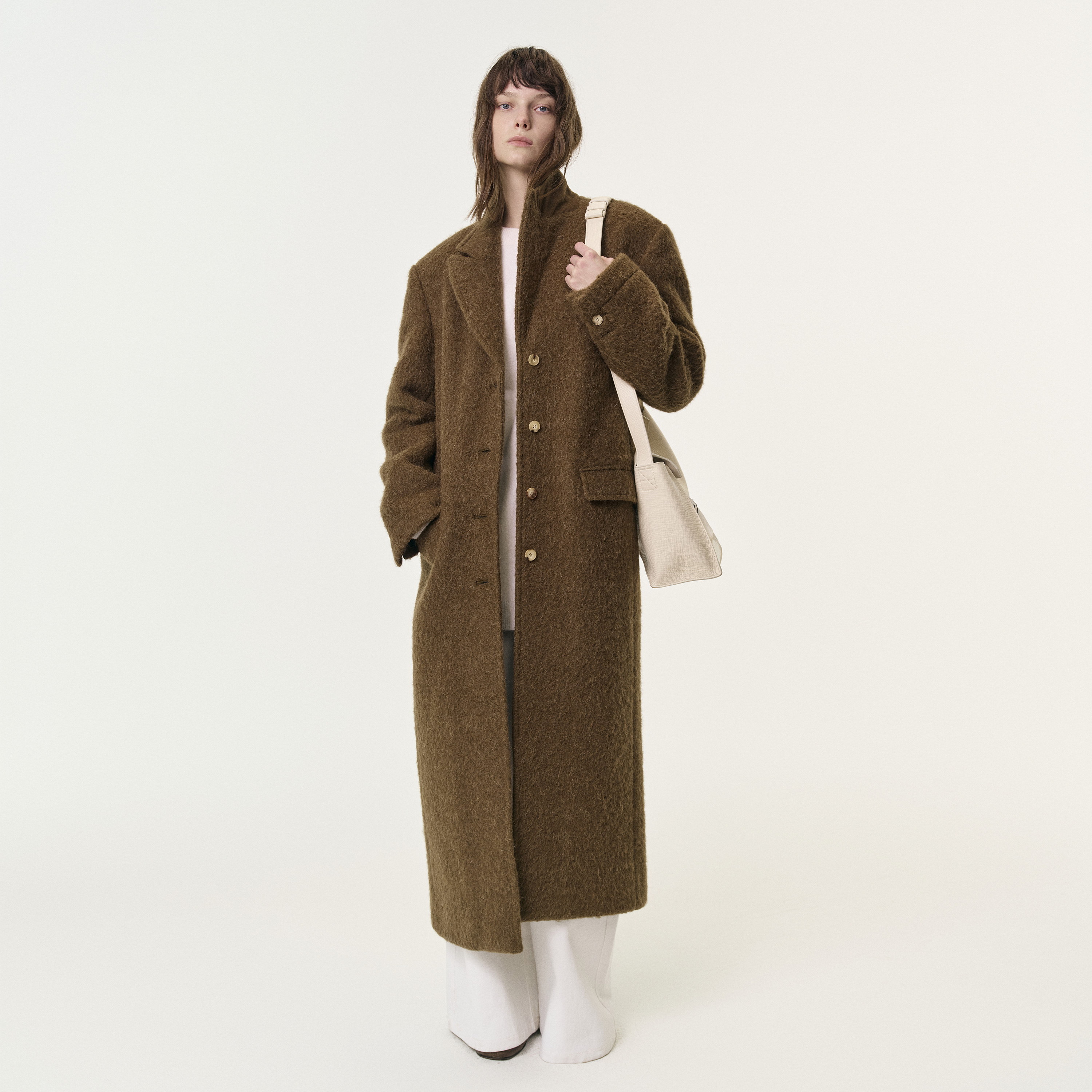 白弓高端極简设计感夹棉加厚绵羊毛+羊驼毛长款毛呢大衣57579