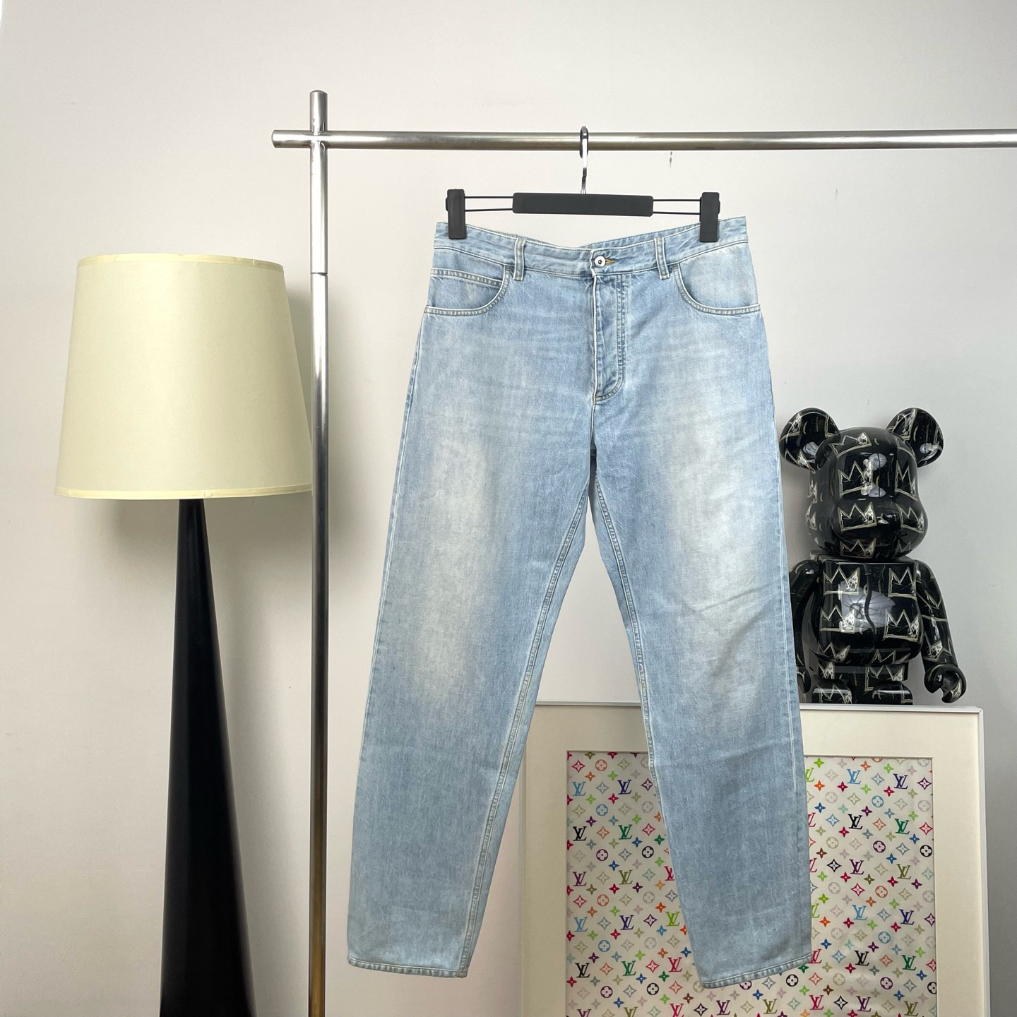 99新 BOTTEGA VENETA/葆蝶家 6556/浅蓝色水洗效果直筒牛仔裤