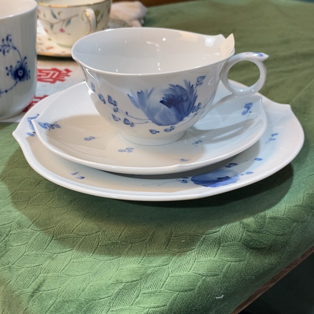 瓷器哈哈哈哈哈哈哈哈小**?