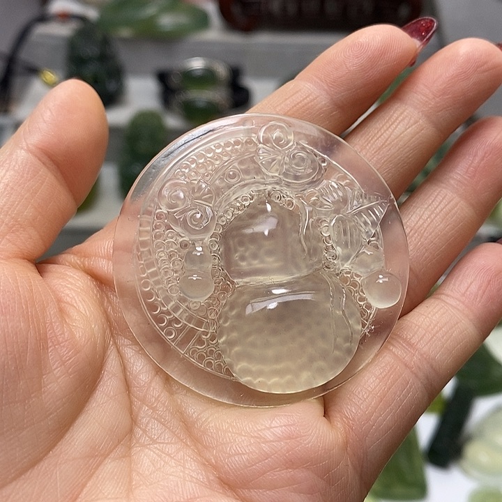 蛇纹石玉挂件未镶嵌