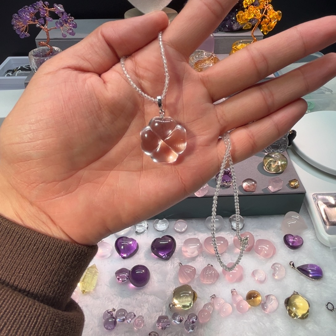 水晶摆件银S925镶嵌白水晶四叶草加白水晶小米链